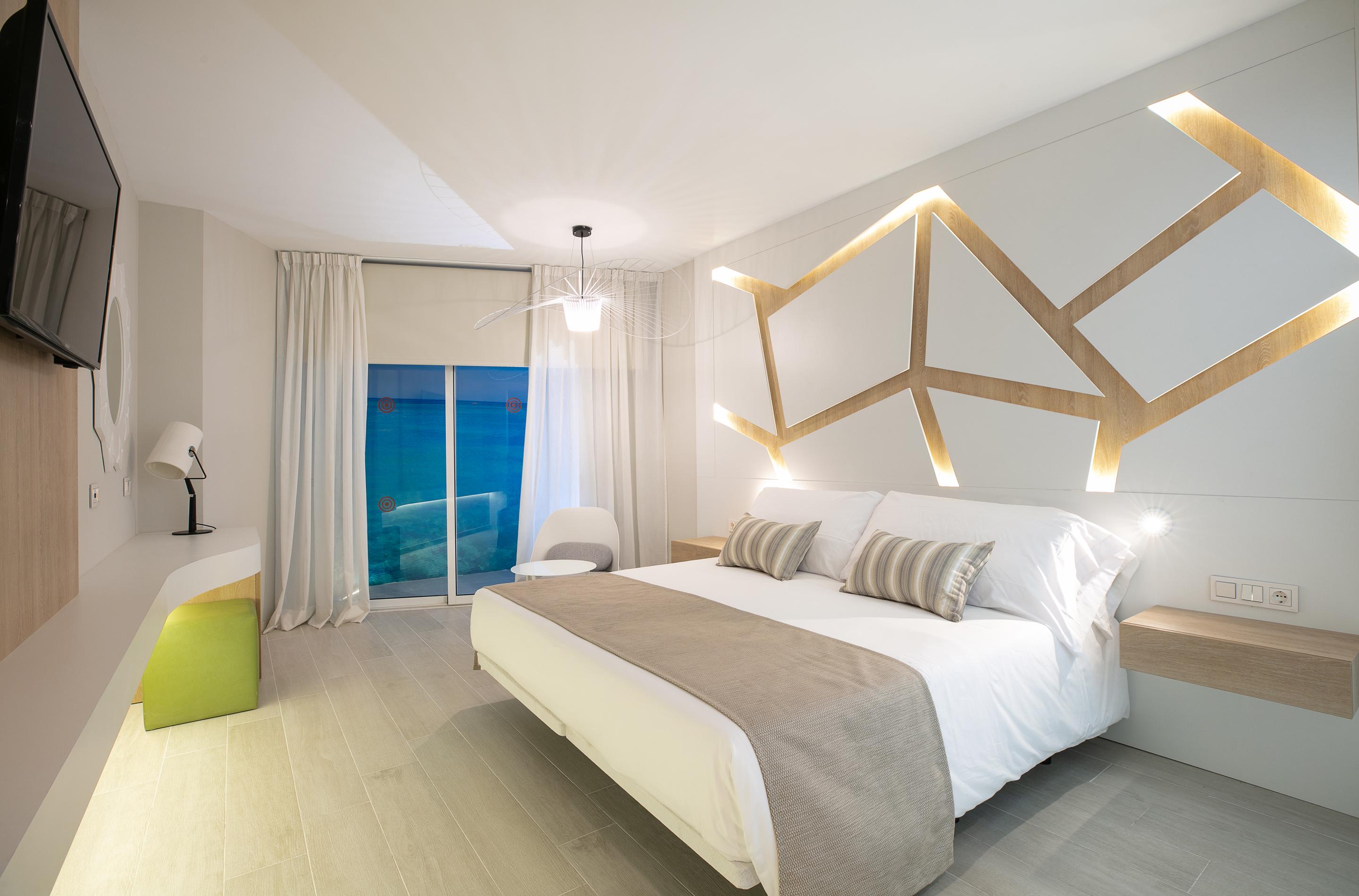 Hotel The Ibiza Twiins - 4* Sup Playa d'en Bossa Restaurante foto