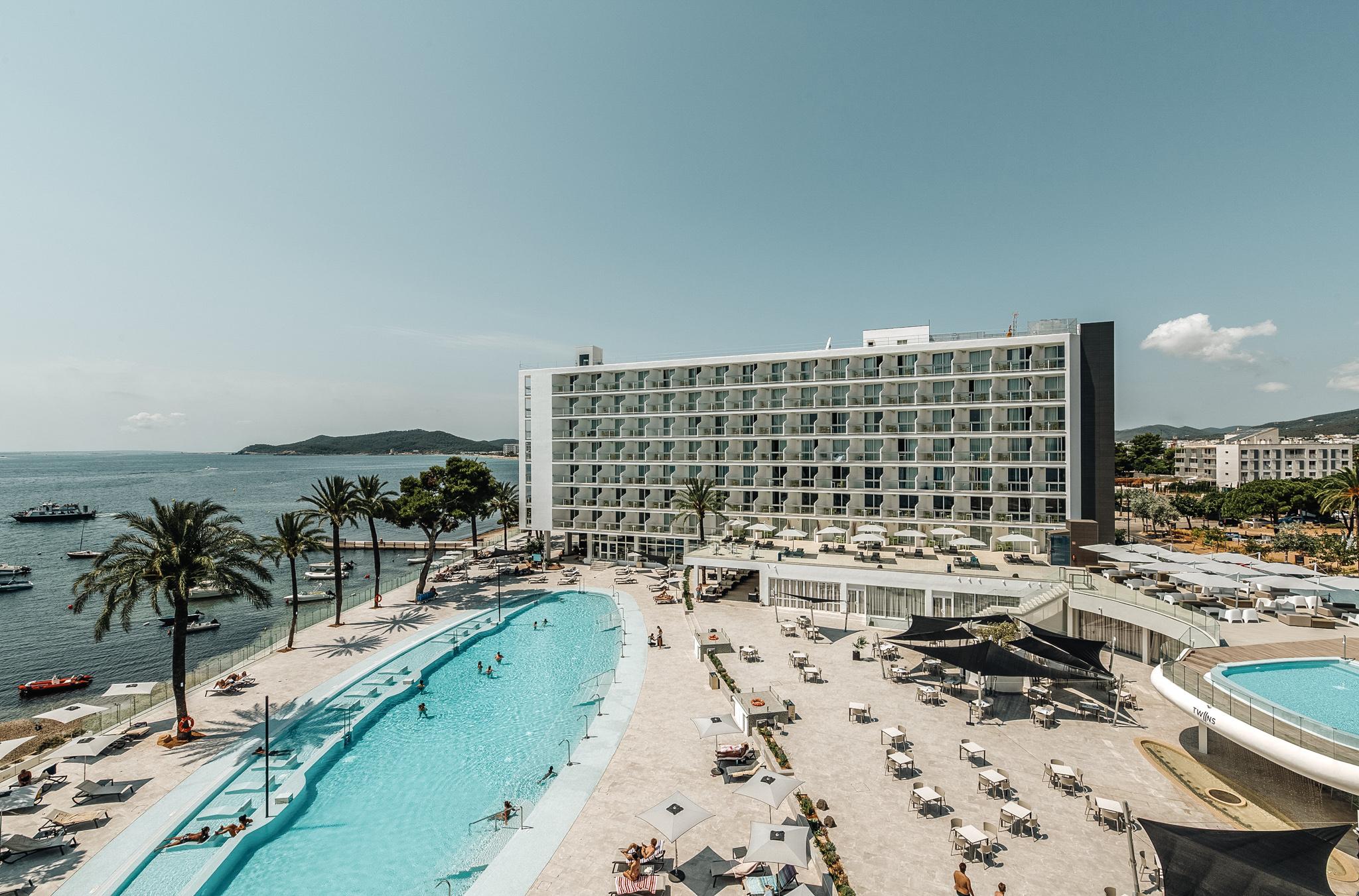 Hotel The Ibiza Twiins - 4* Sup Playa d'en Bossa Exterior foto