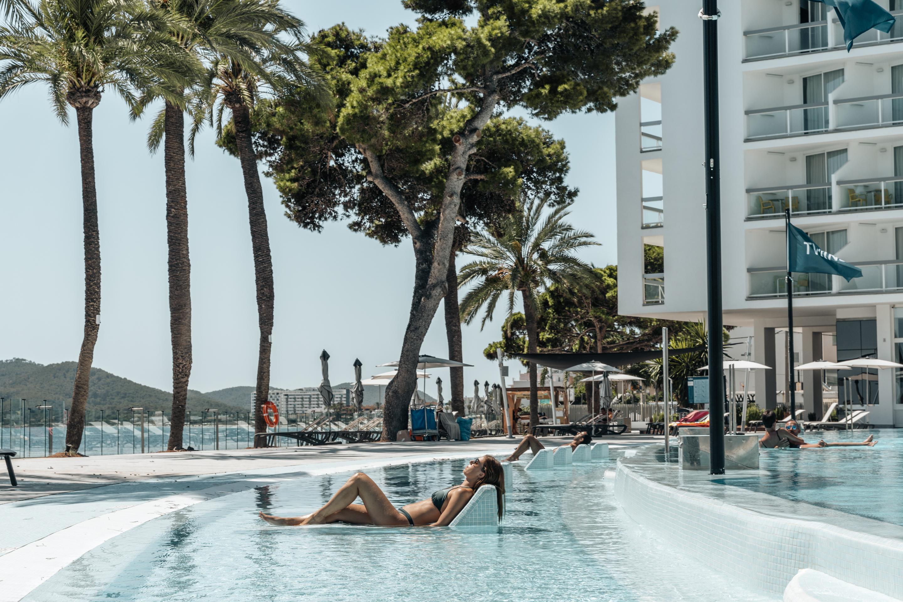 Hotel The Ibiza Twiins - 4* Sup Playa d'en Bossa Exterior foto