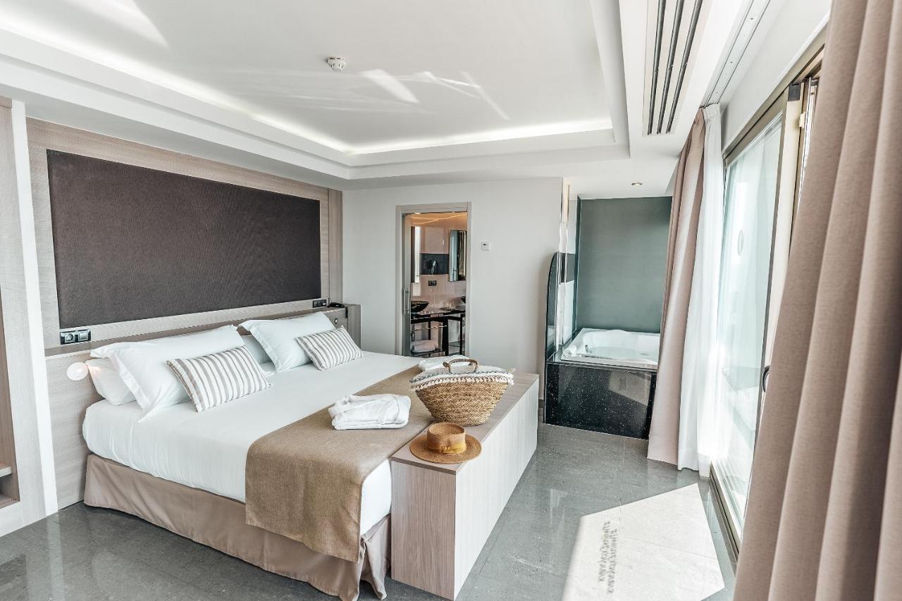 Hotel The Ibiza Twiins - 4* Sup Playa d'en Bossa Exterior foto
