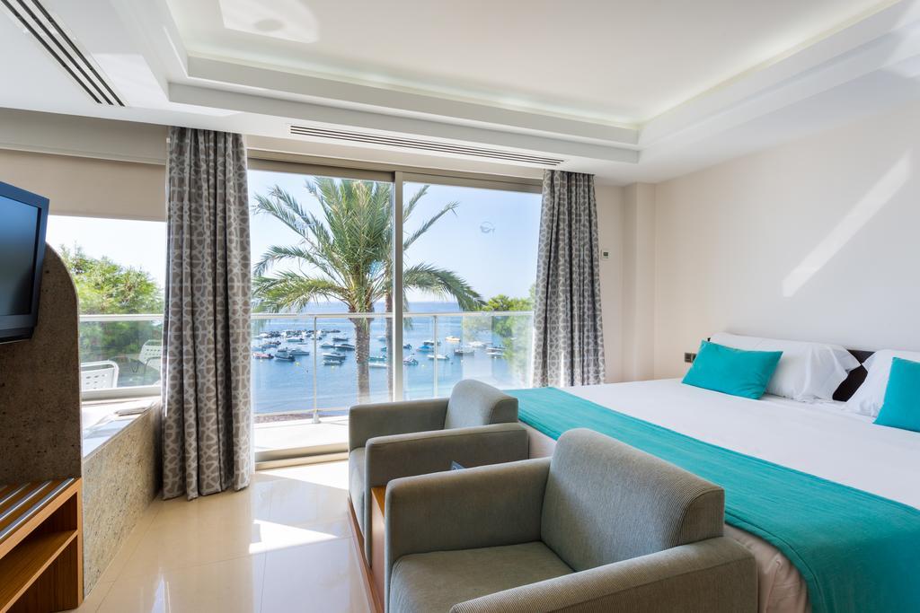 Hotel The Ibiza Twiins - 4* Sup Playa d'en Bossa Exterior foto